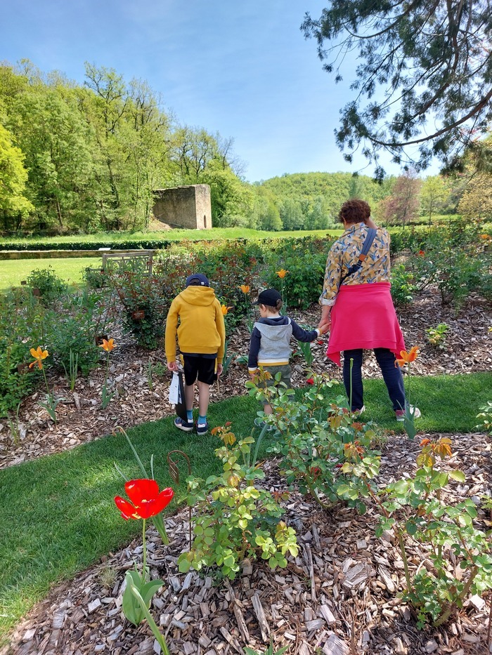 Jardiner au naturel avec le CPIE à labbaye de Beaulieu Abbaye et