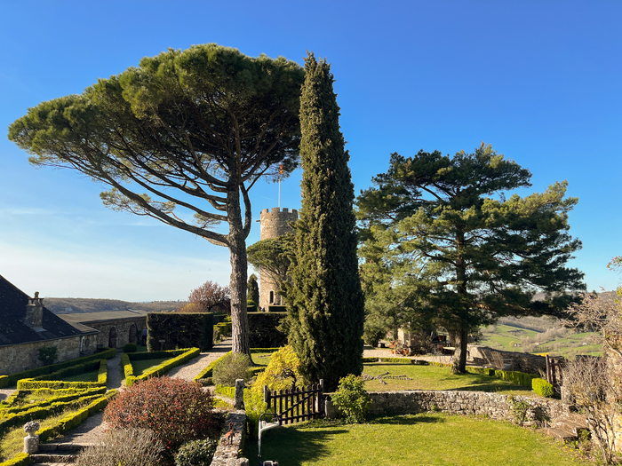 Visites guidées du château et du jardin suspendu Château de Turenne