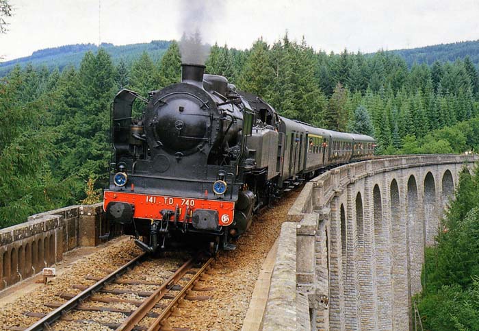 Train touristique à vapeur Circuit de la Haute vallée de la Vienne 21