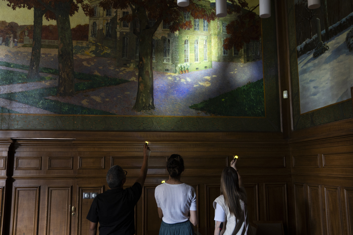 Visite guidée de lHôtel de Ville à la bougie par Laurie COPPIN