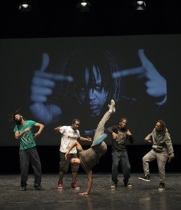 ©-David-Brandstätter Alan Page : "Ce qui m'a attiré vers le krump c'est que c'est la danse dans laquelle j'ai trouvé le plus de sincérité. "