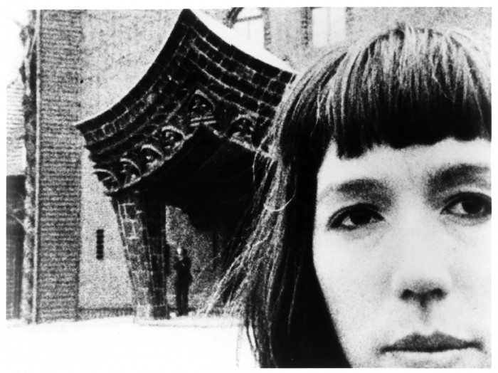 Journeys from Berlin - Yvonne Rainer - DR