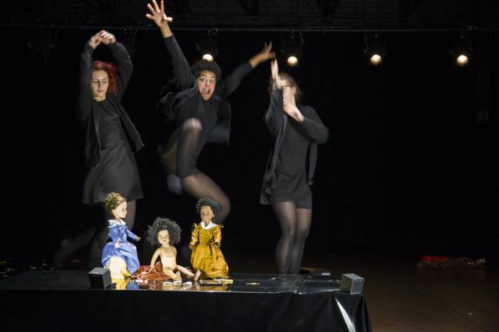 le bain Gaëlle Bourges Danse à tous les étage Tregunc