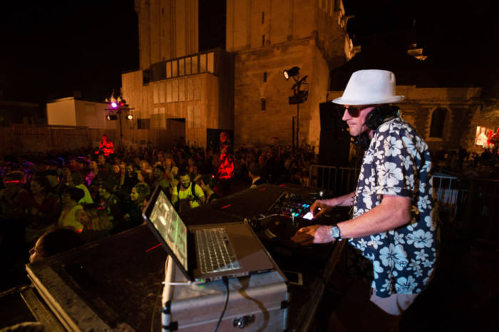 bal tout monde, engrenages