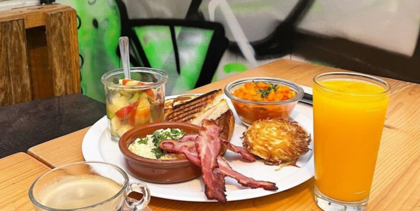 brunch rennes 
bar expo