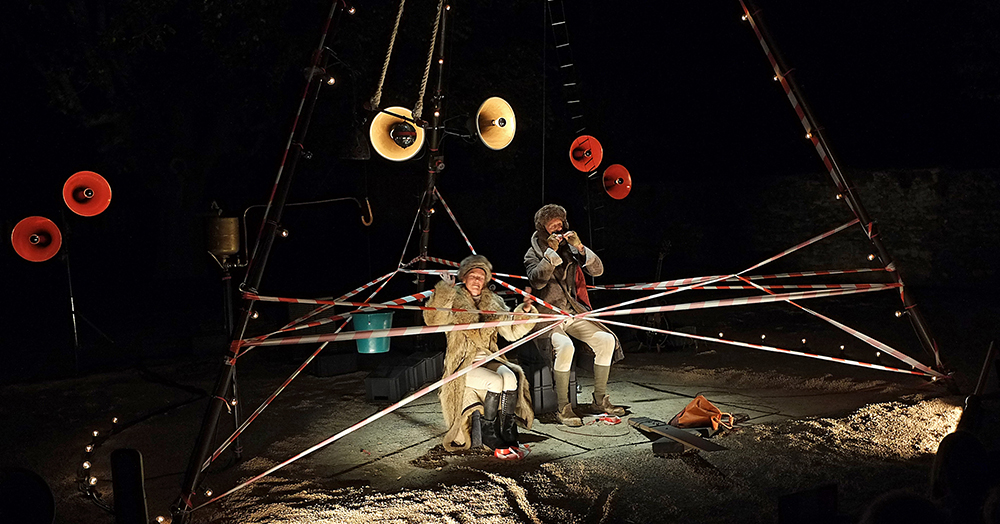 LE SILENCE DANS L'ECHO Le Cirque Electrique