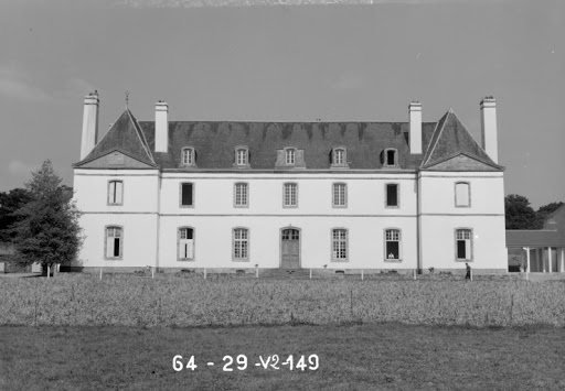 chateau kerampuil carhaix