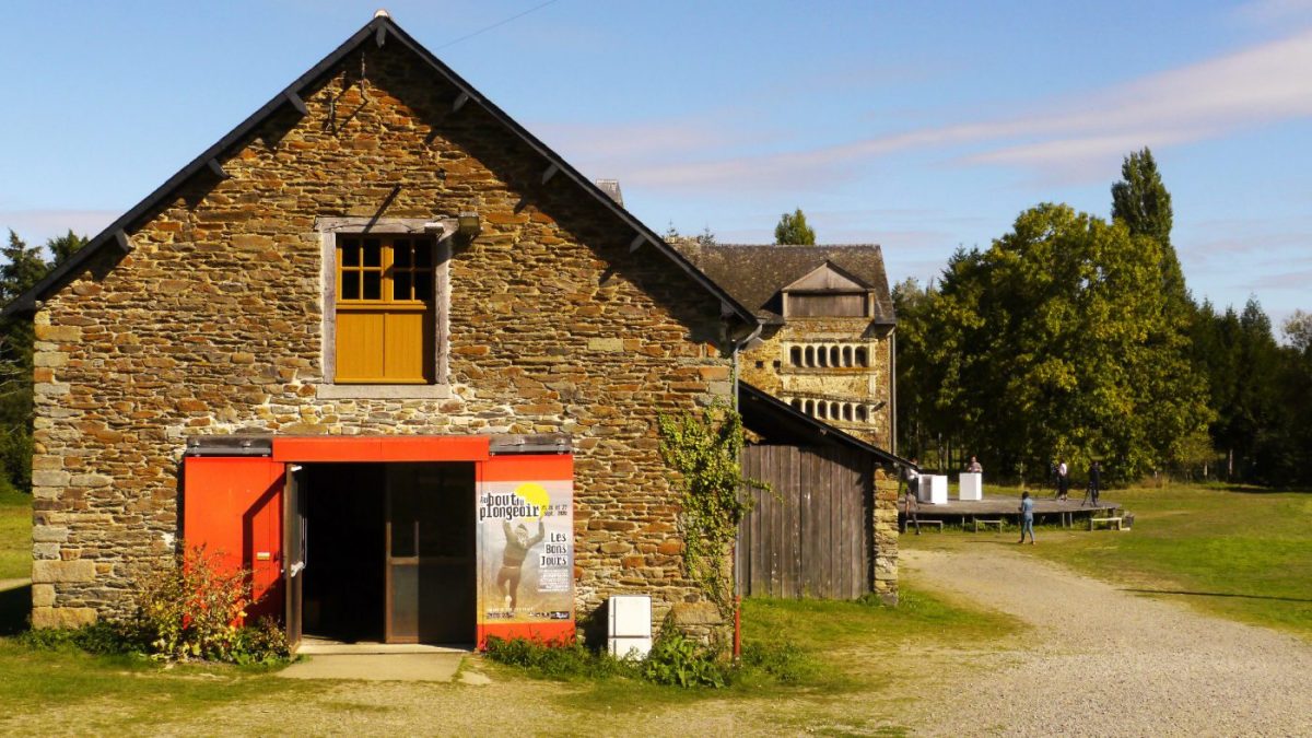 au bout du plongeoir thorigné fouillard