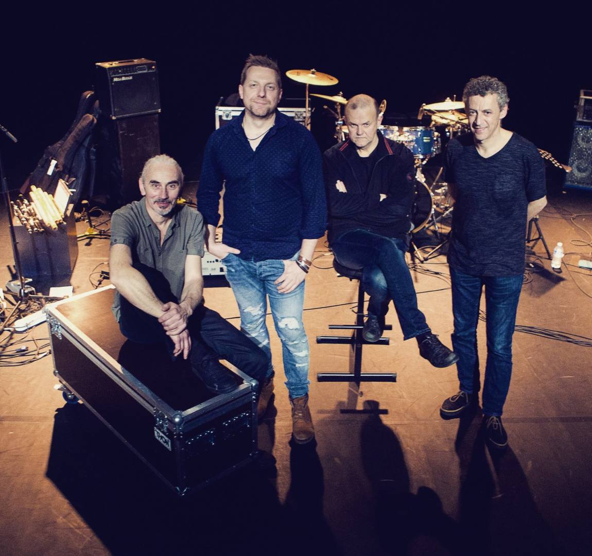 jacques pellen, offshore, standing on the shore