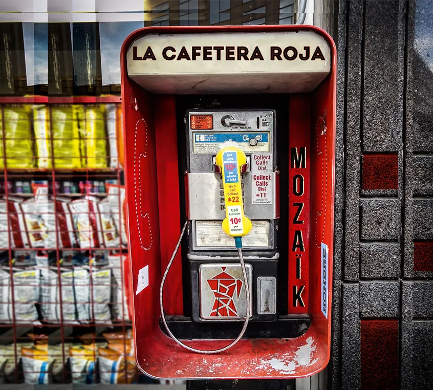 la cafetera roja mosaik