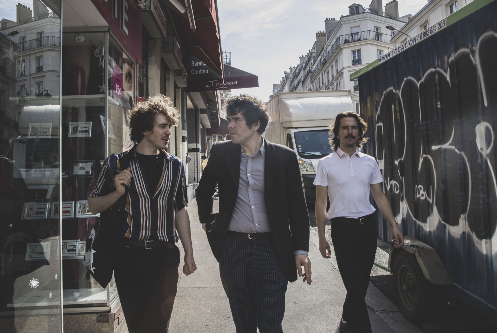 bops, sounds of parade