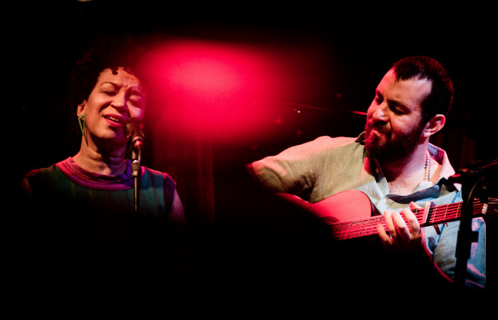 La Carène Brest. Ayom et Juçara Marçal Kiko Dinucci