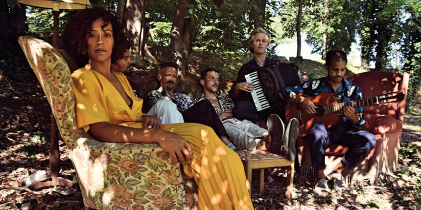 La Carène Brest. Ayom et Juçara Marçal & Kiko Dinucci