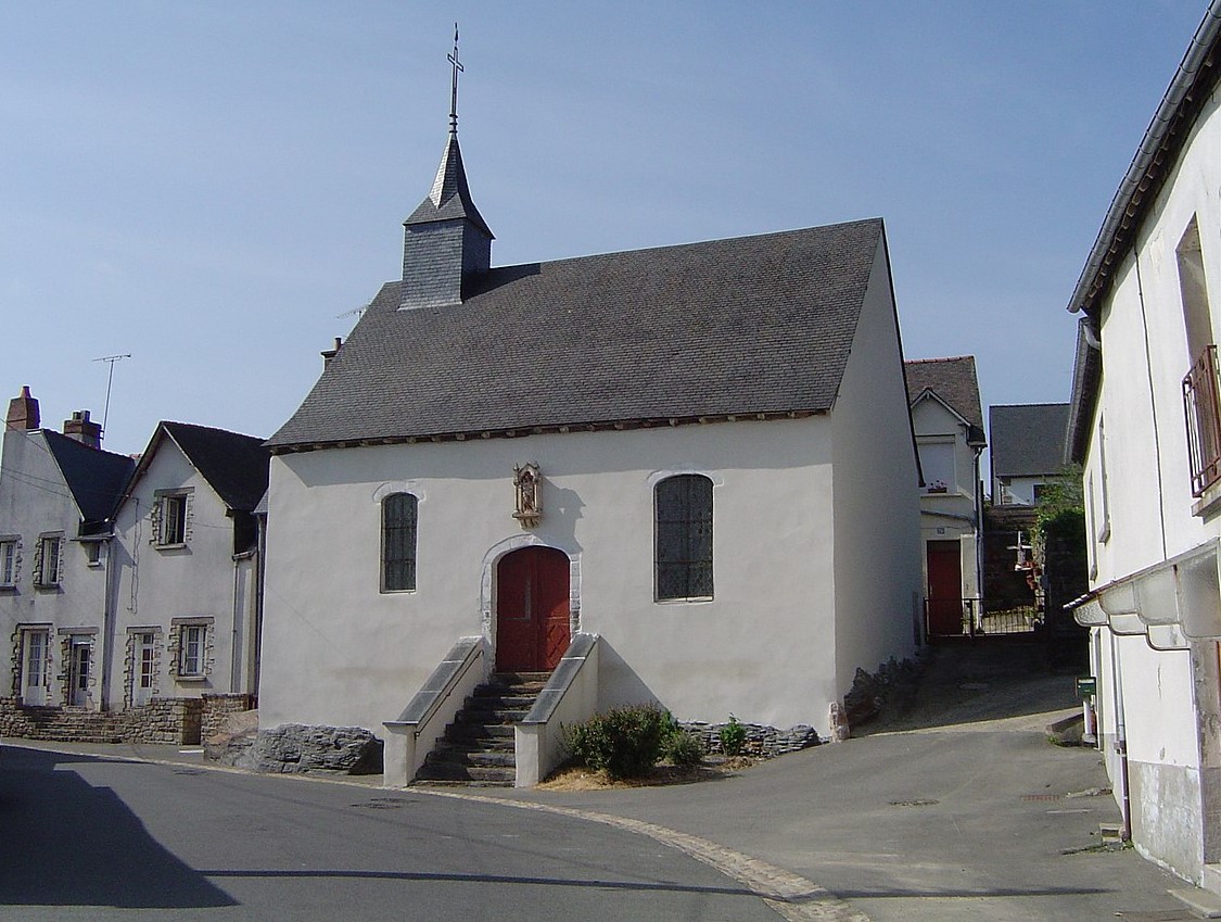 Vente église et chapelles + local par la mairie de Vitré 35