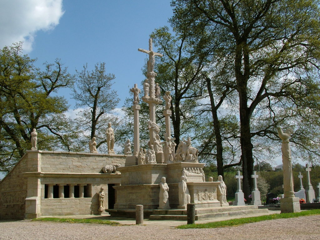 les calvaires monumentaux de Bretagne