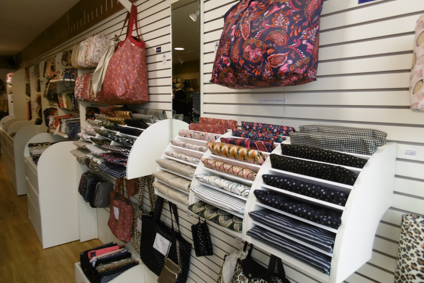 Papa Pique et Maman Coud