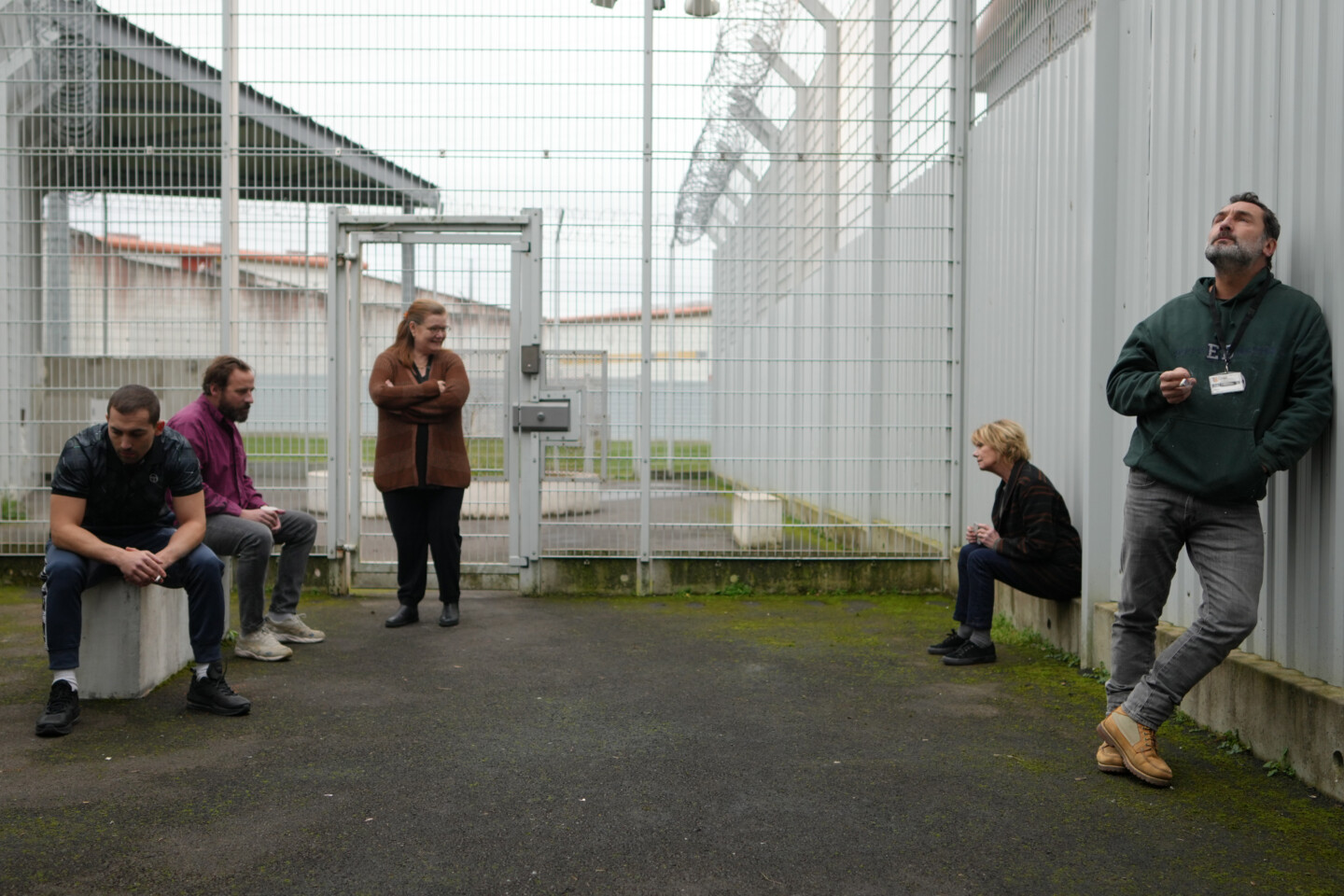 Prison cour Je verrai toujours vos visages