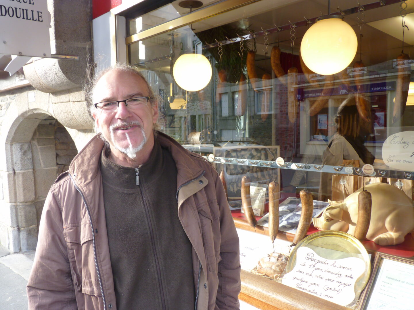 Marché des Lices, Le fabriquant d’andouille a une bonne bouille