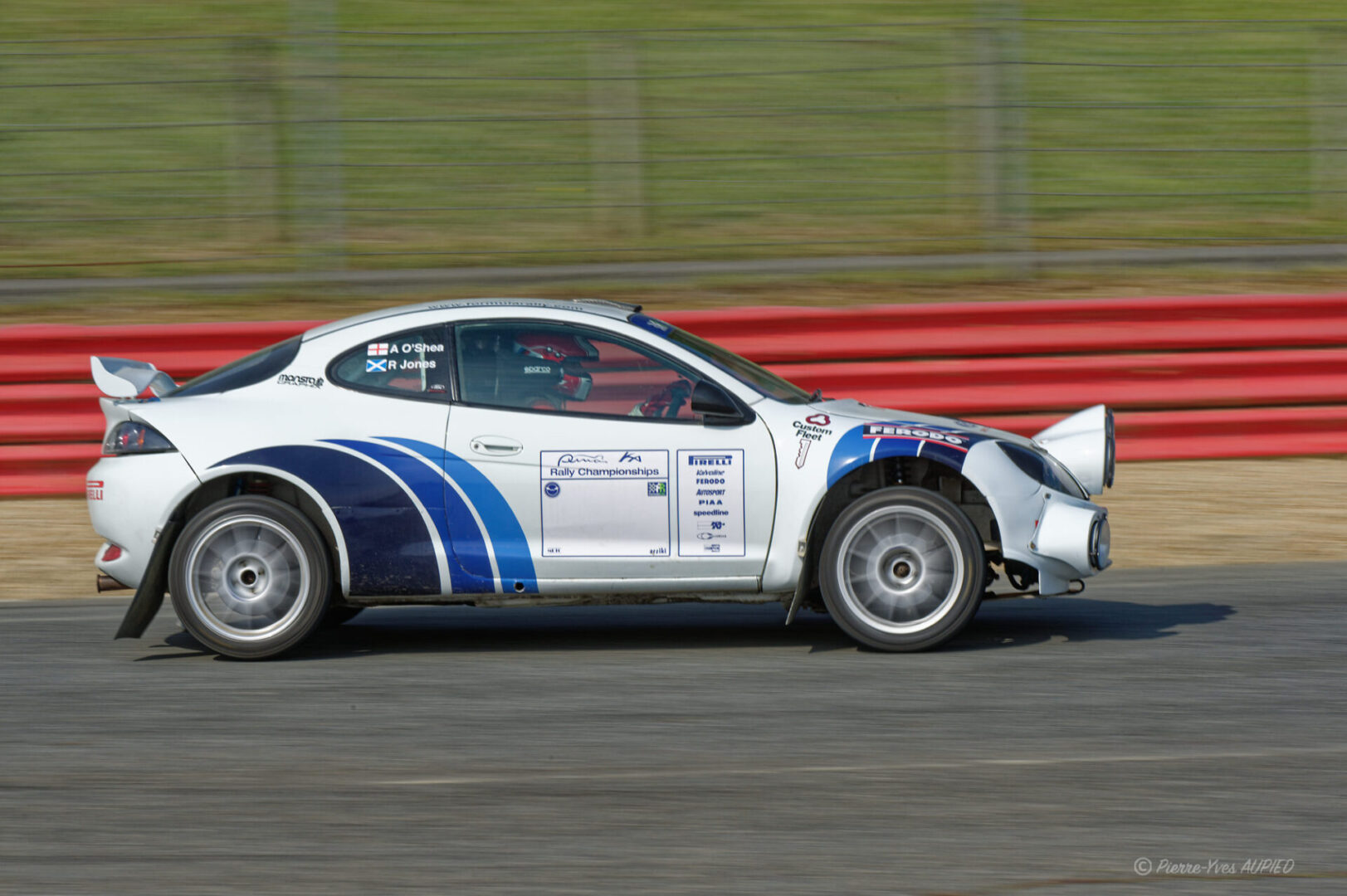 Le pilote Andrew O’Shea (GB) sur Ford Puma kit-car - 2 roues motrices n° 88 - année 2000