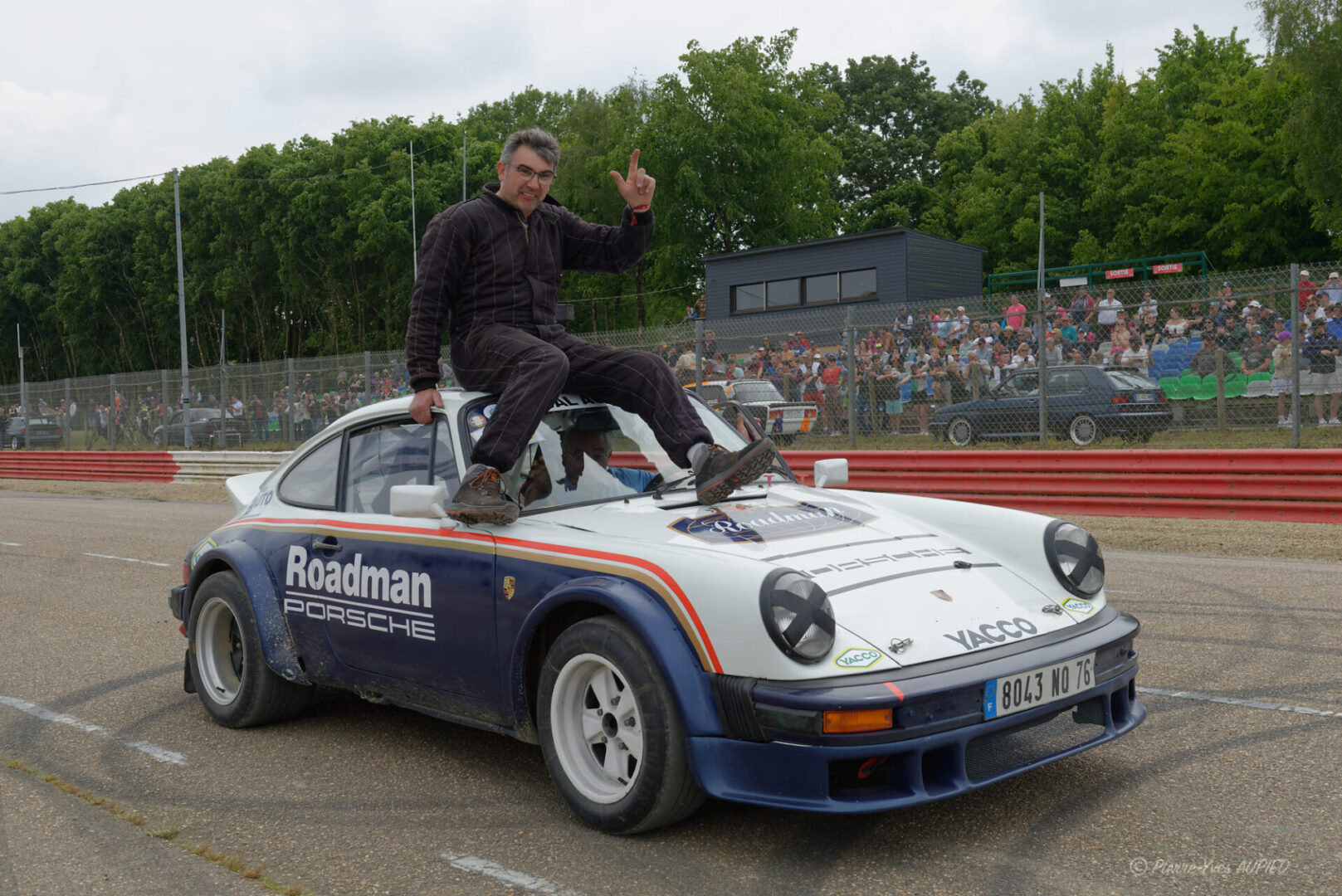 Le pilote rennais Jean-François Rual sur Porsche 911 SC RS - 2 roues motrices n° 67 - année 1990