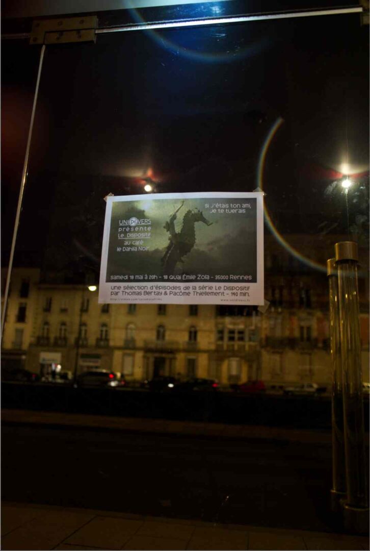 Le Dispositif de Pacôme Thiellement et Thomas Bertay, le hibou vole, l’hippocampe est balloté