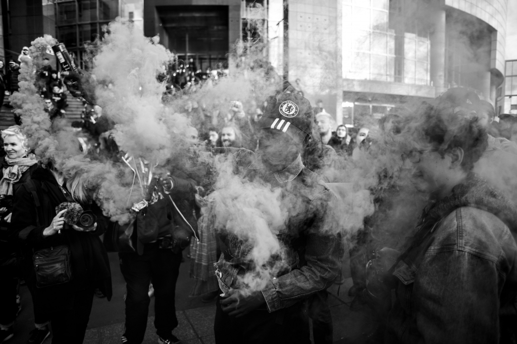 RENNES, FRANCIS AZEVEDO EXPOSE LA NUIT DEBOUT