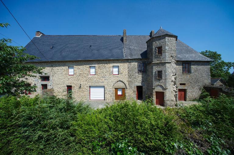 La mairie de Parigné hérite du manoir des Acres