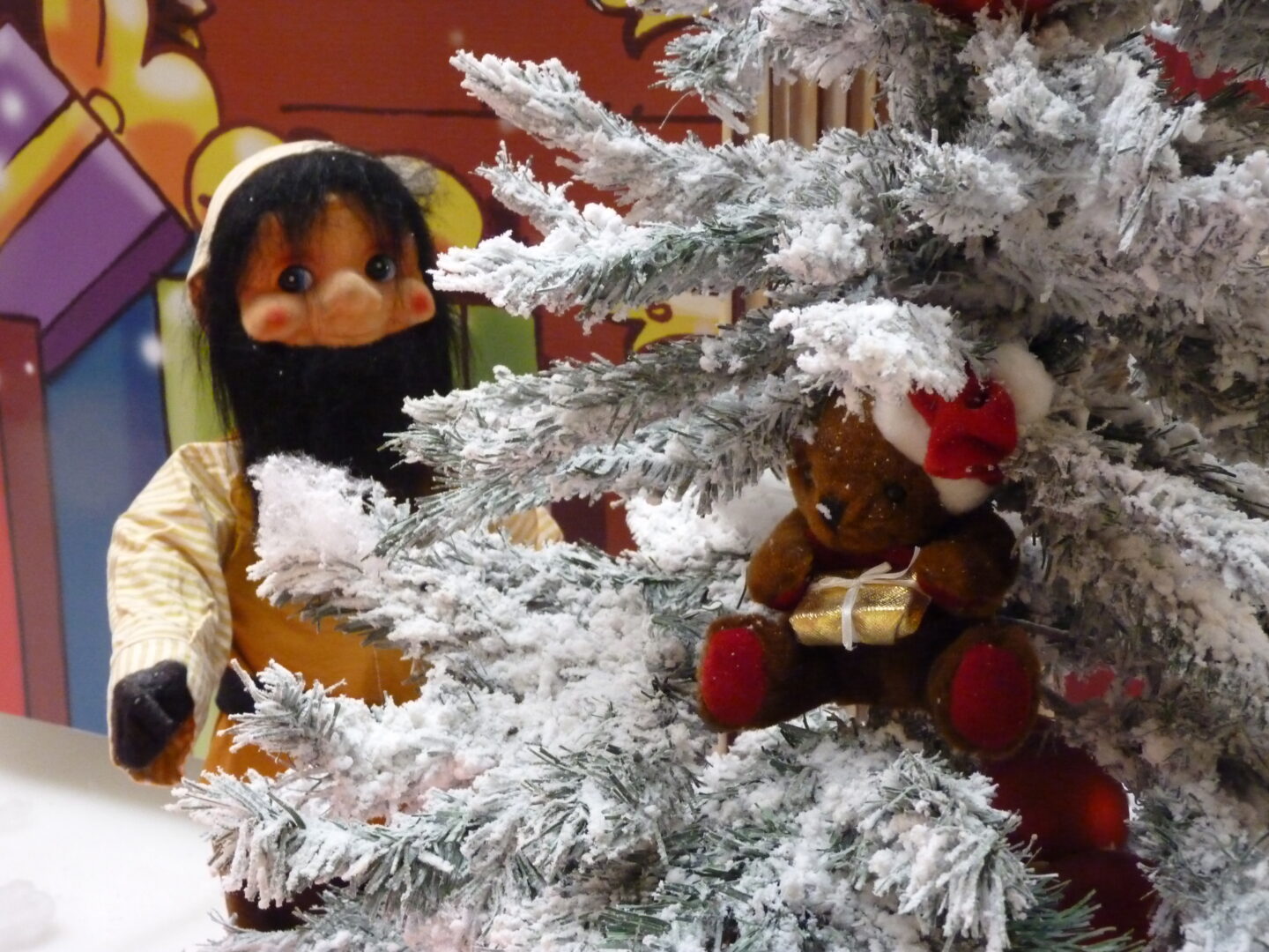 Rennes Centre Alma > Les automates saluent l’arrivée du Père Noël