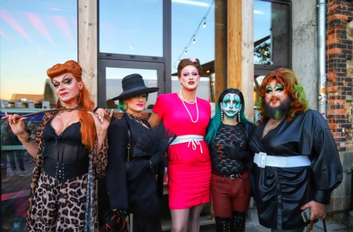 sidragction-rennes-de-gauche-a-droite-eva-poree-iccatis-giant-jasmine-nona-de-dana-anne-marie-kondom-credit-photo-oli-mouazan