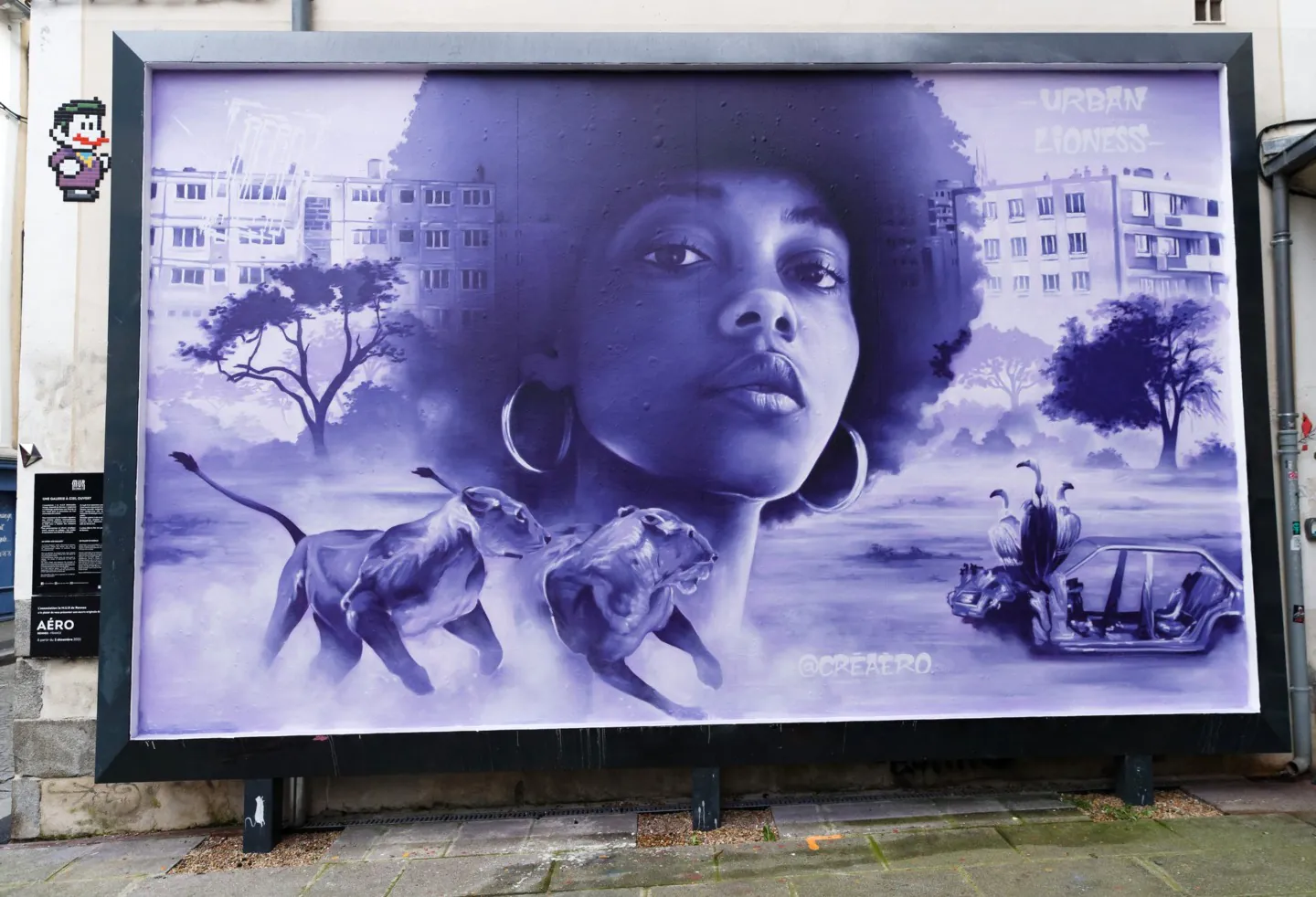 MUR de Rennes. Aéro et ses lionnes urbaines