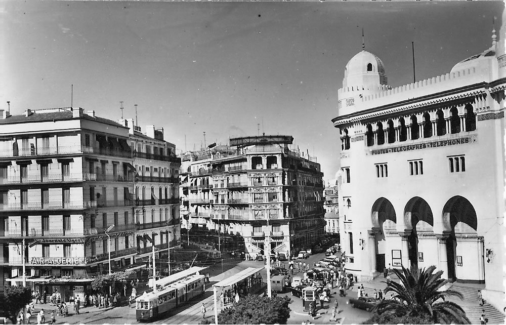 PAVANE POUR UNE ALGÉRIE DÉFUNTE