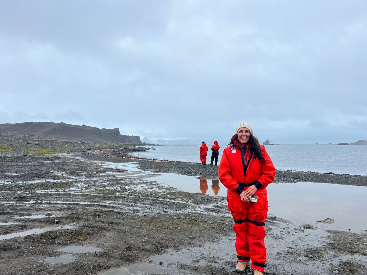 Antarctique. Barbara Hernandez réalise la plus longue nage en eau glacée