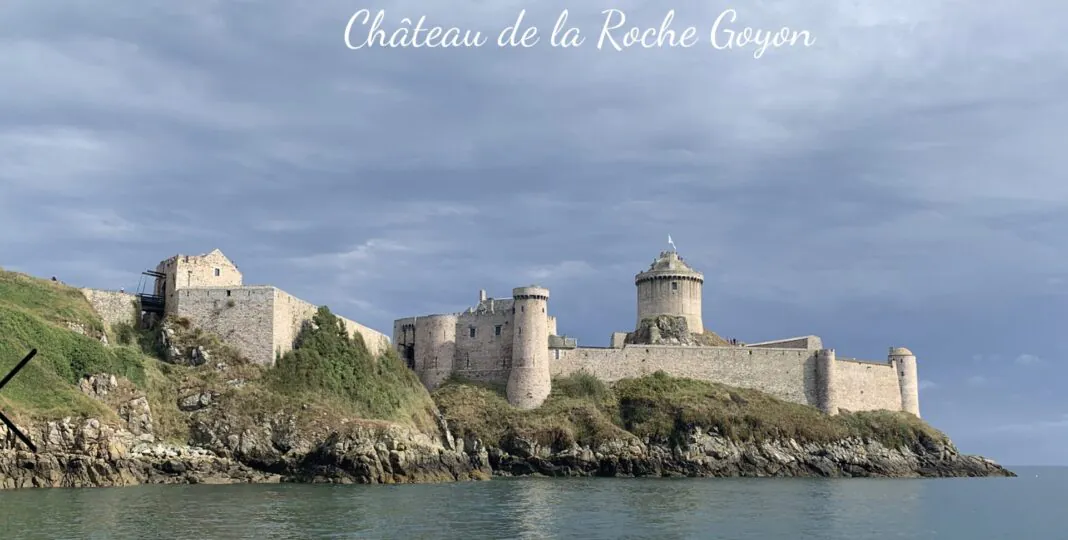 chateau roche goyon fort la latte