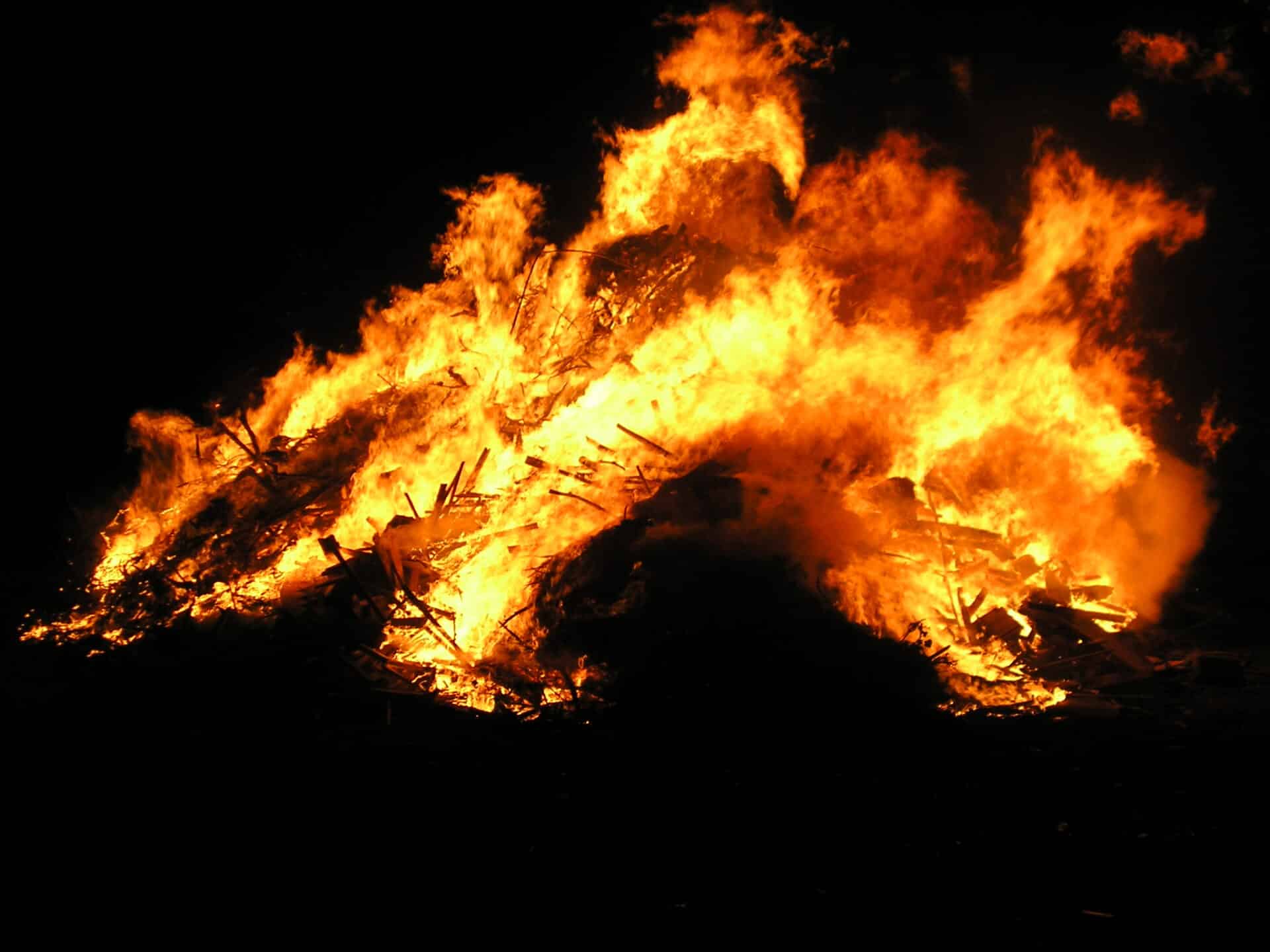 Crozon - feu de la Saint Jean