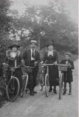 A bicyclette 150 ans d’itinérance