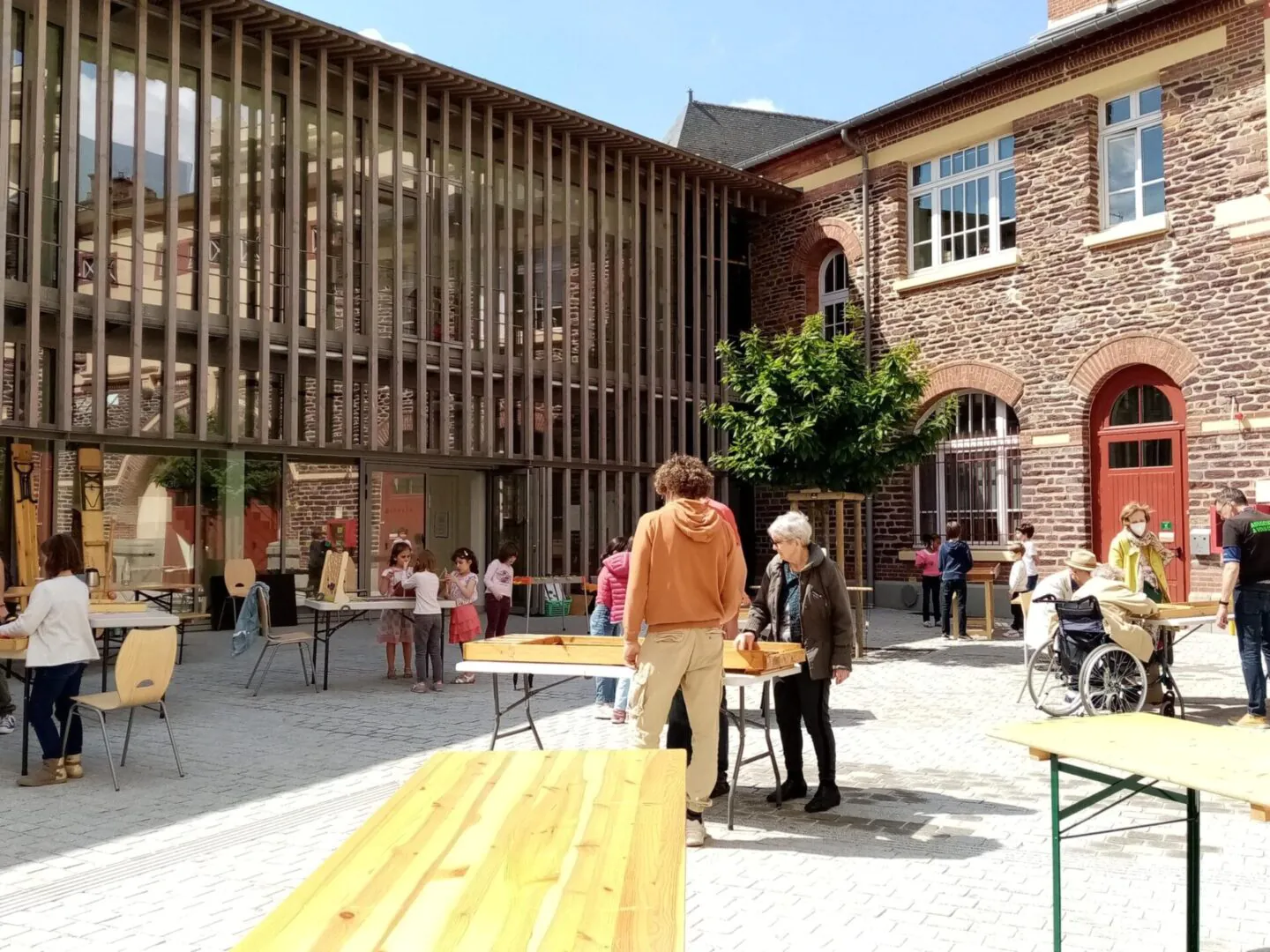 Jeu de Paume visite futuriste rennes Raphaël Reuche