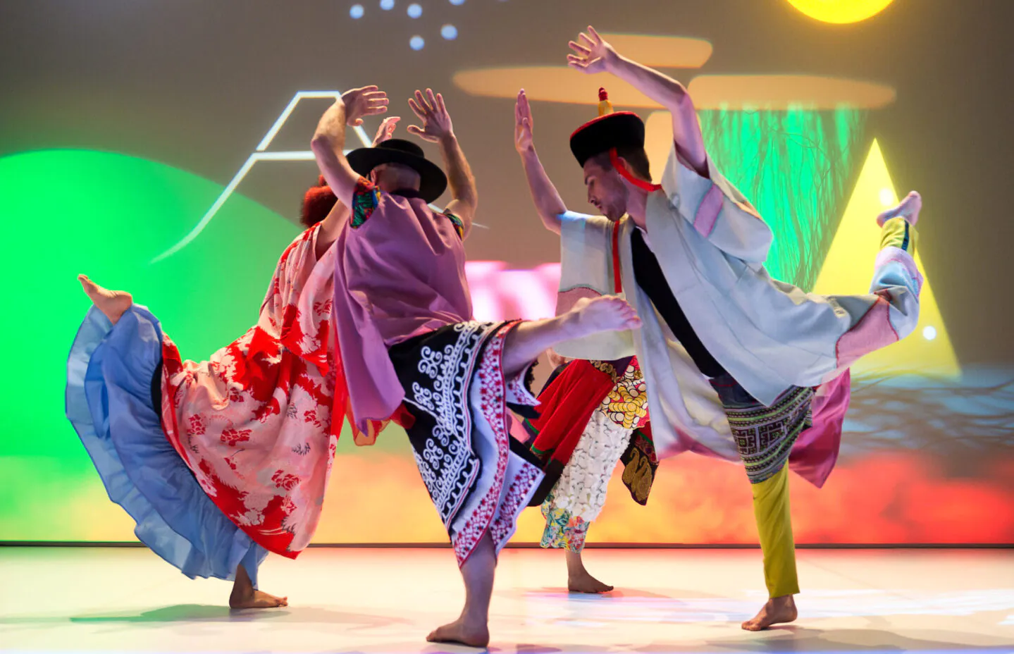 Rennes. Thomas Lebrun danse le monde au Triangle