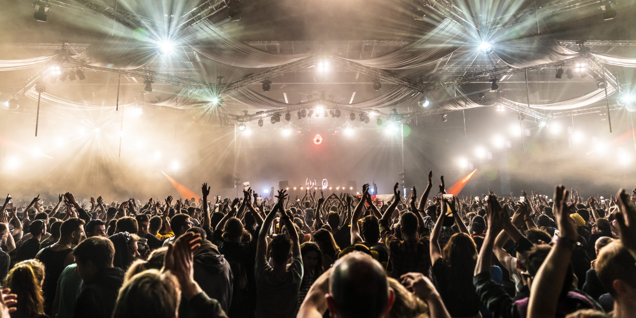 FESTIVAL PANORAMAS, DE L’ÉLECTRO PLEIN LA VUE ET LES OREILLES