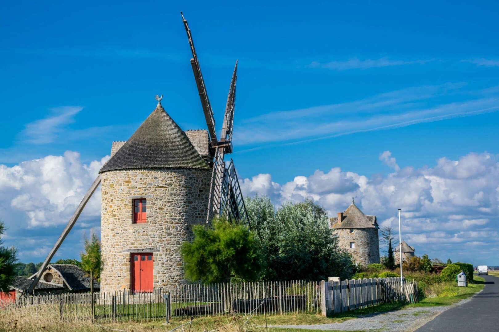 le-belvedere-de-saint-benoit-des-ondes.