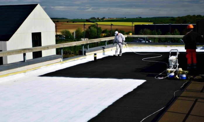 COOL ROOF À BREST, DES TOITS BLANCS POUR LIMITER LE RÉCHAUFFEMENT CLIMATIQUE