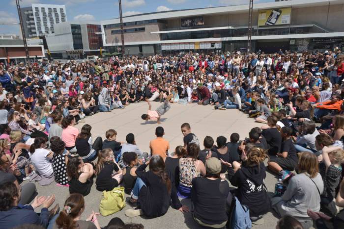 LE COLLECTIF FAIR[E] AU CENTRE CHORÉGRAPHIQUE DE RENNES ET BRETAGNE