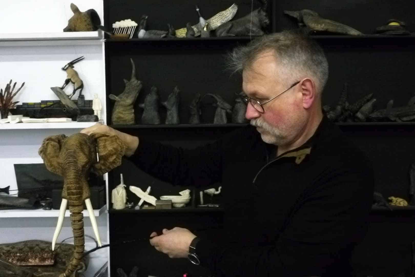 GEORGES PEIGNARD NOUS OUVRE SON ATELIER DU MORBIHAN