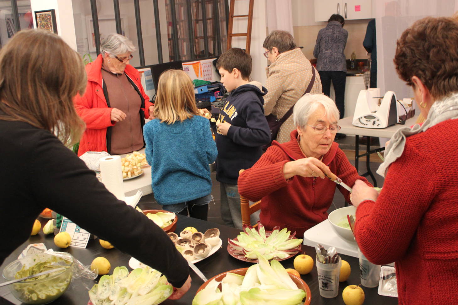 AU P’TIT BLOSNEUR DE RENNES LE BONHEUR EST DANS LA SOLIDARITÉ