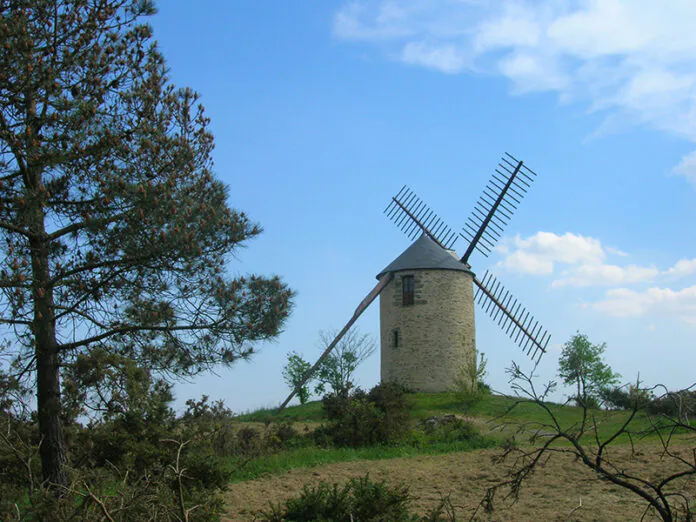 les moulins de saint-jacut-les-pins