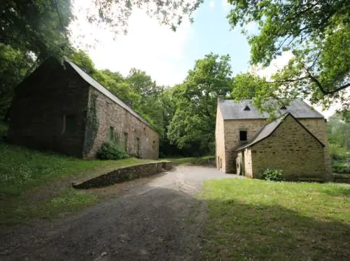 les moulins de saint-jacut-les-pins