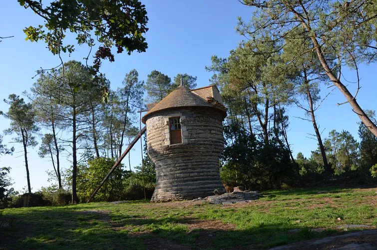 les moulins de saint-jacut-les-pins