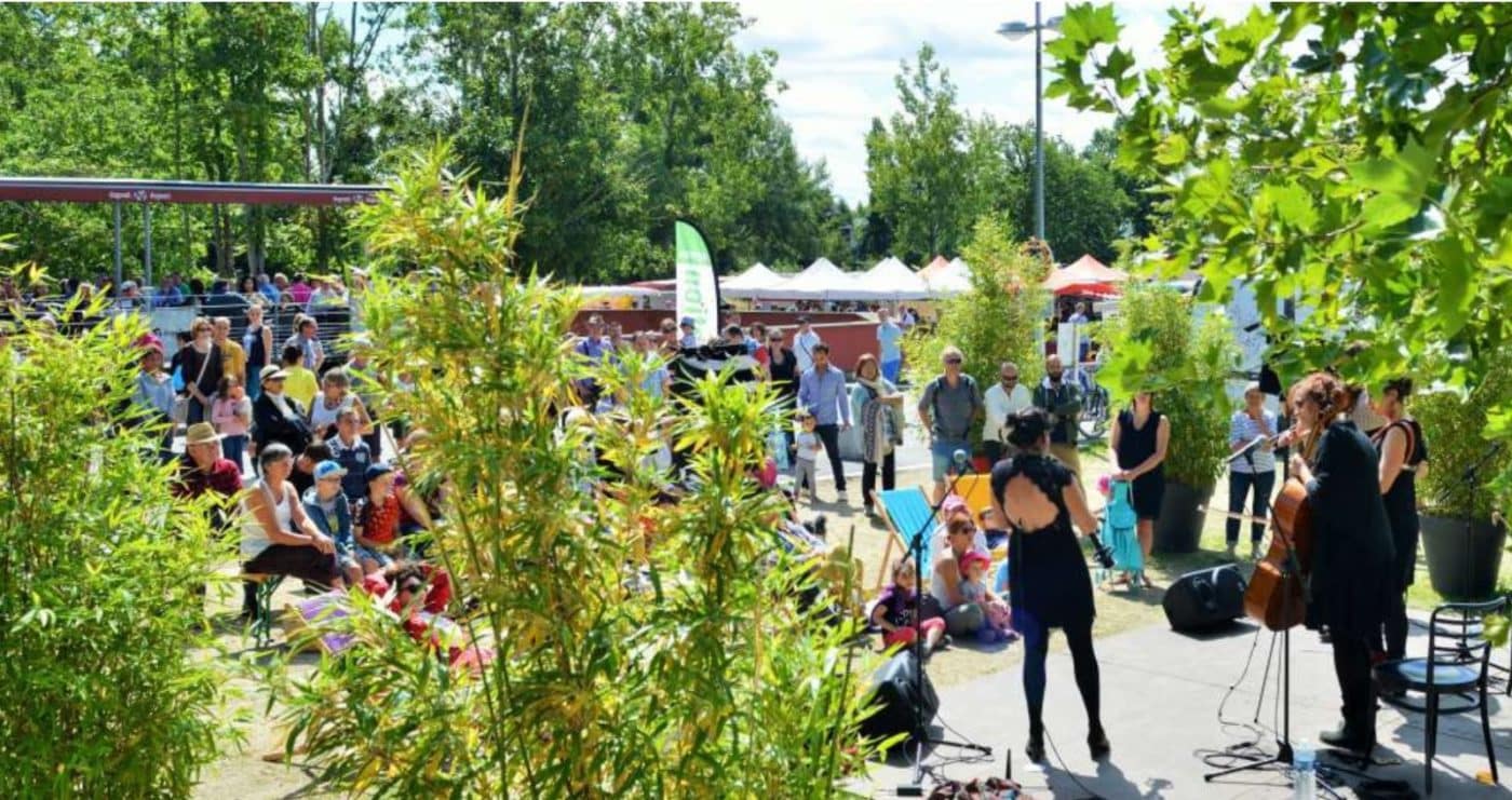 BETTON. UN MARCHÉ EN MUSIQUE AVEC LES CABARETS DU DIMANCHE