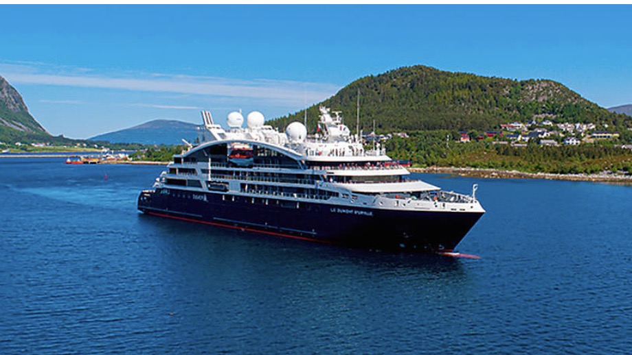 DEUX NAVIRES DE LA COMPAGNIE PONANT EN ESCALE A SAINT-MALO