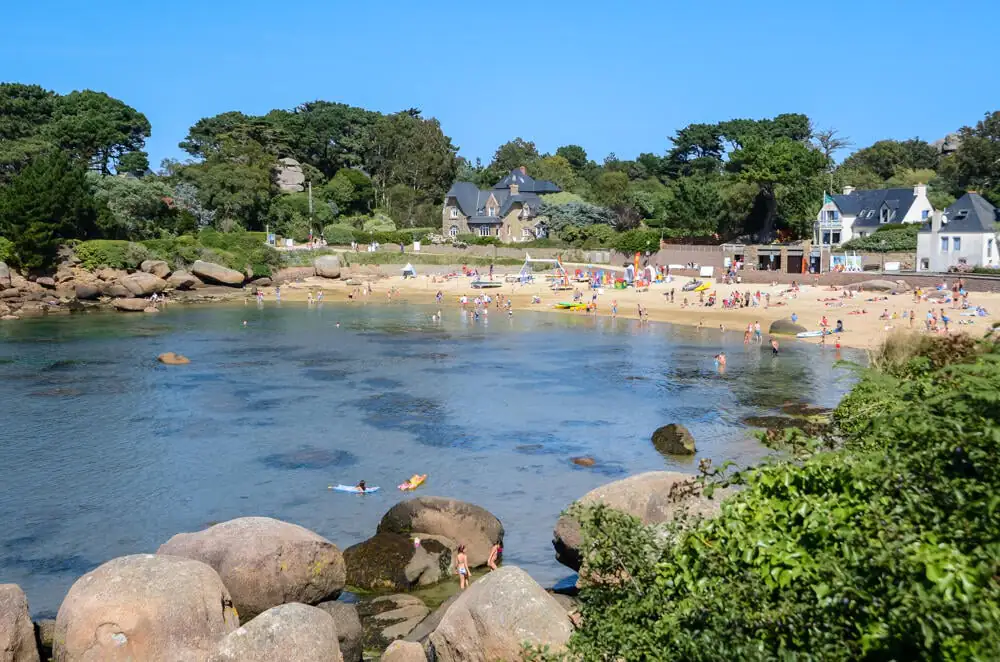 plage de saint guirec ploumanach 