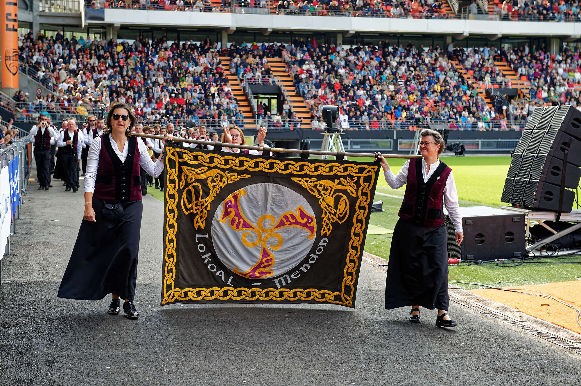 Bagad Roñsed-Mor (Locoal-Mendon)